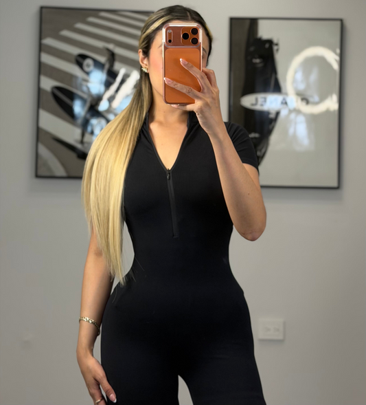 Jumpsuit Negro Corto